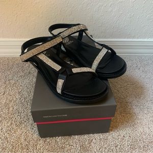 VINCE CAMUTO ARABELEM EMBELLISHED SANDAL black